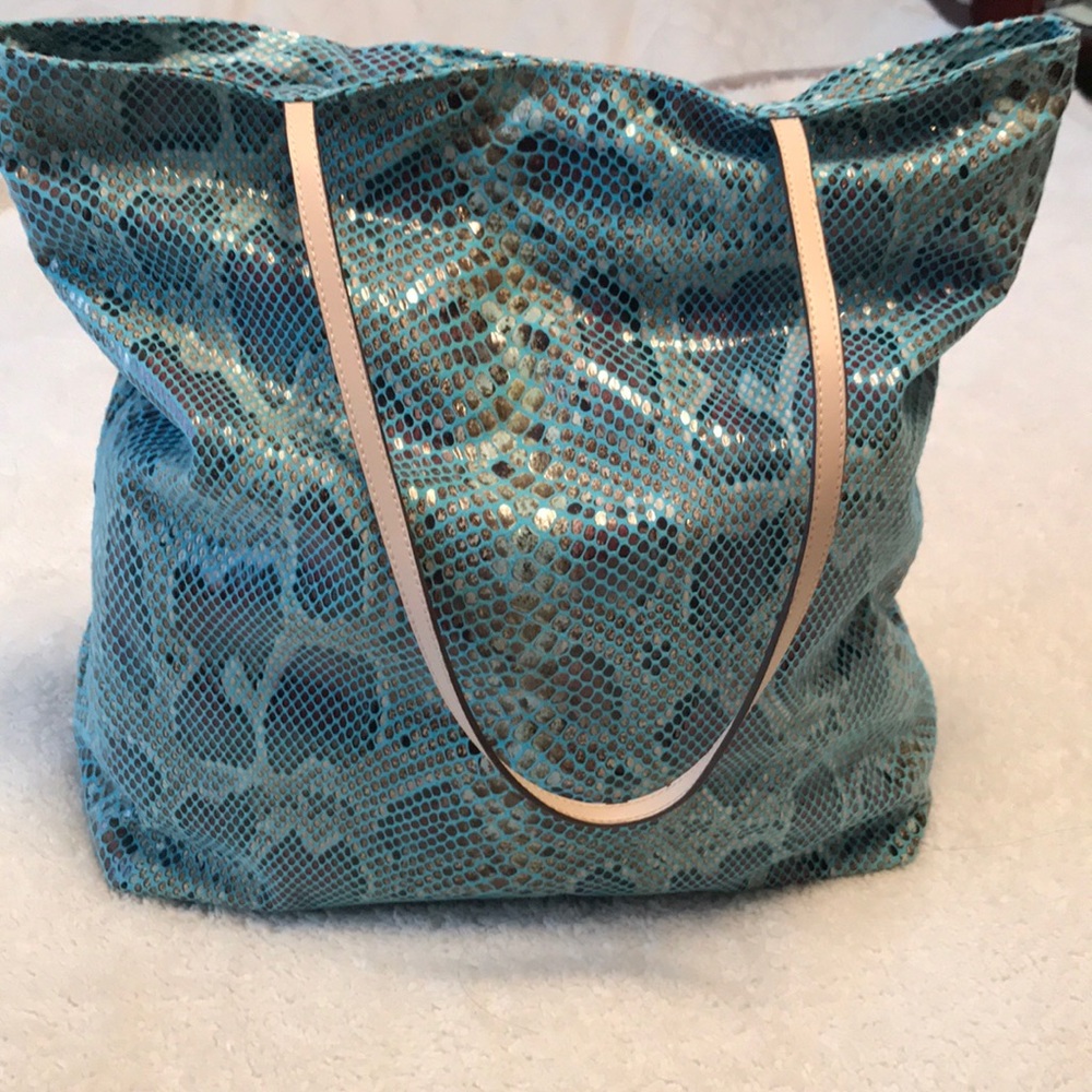 Sorial tote bag